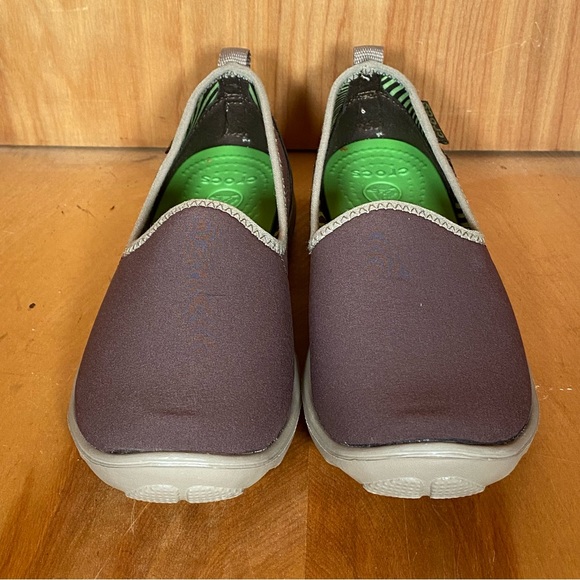 Womens 4 Crocs Duet Busy Day Skimmer Flats Brown SEF0680 - Picture 2 of 8